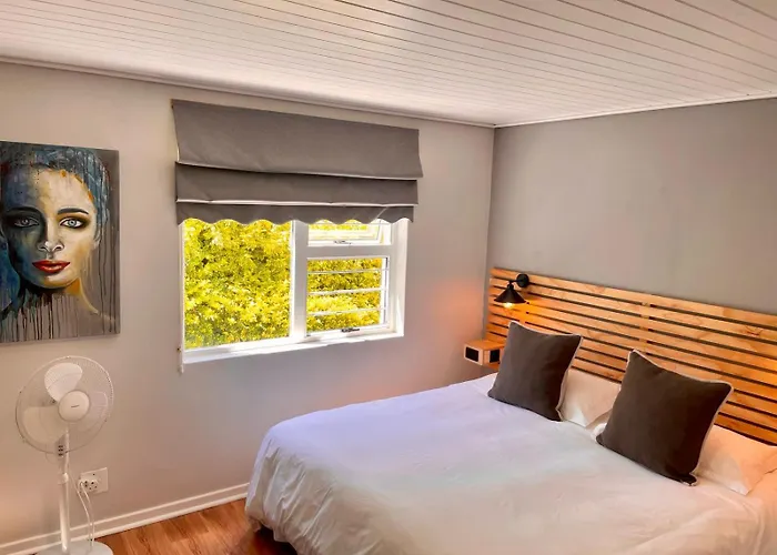 Stellenbosch Serenity Suite
